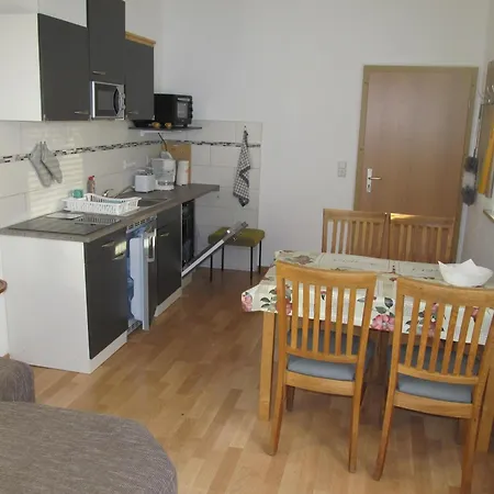 Ferienunterkunft Mertinatsch 公寓 Rietschen